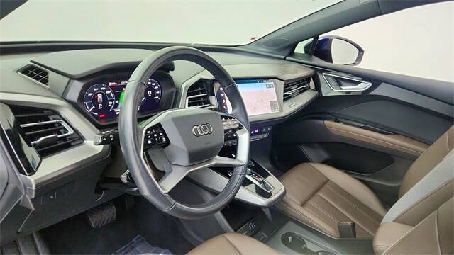 2024 Audi Q4 e-tron quattro Premium Plus 50