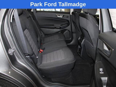 2022 Ford Edge SE