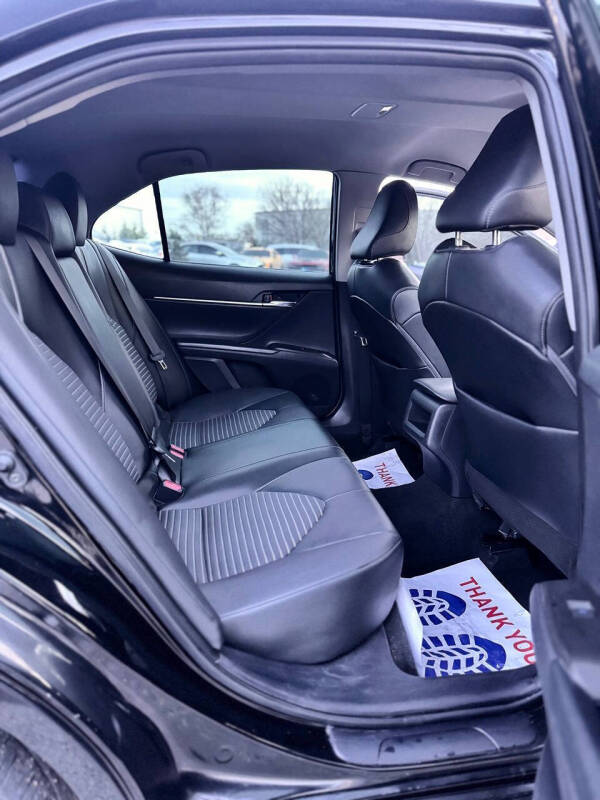 2022 Toyota Camry SE