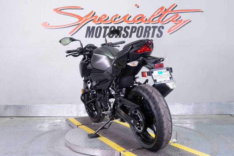 2023 Kawasaki Z400 ABS