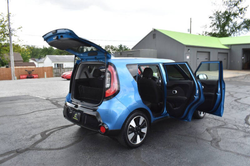 2016 Kia Soul +