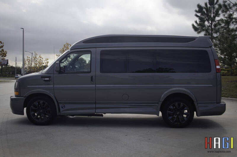 2023 GMC Savana 2500