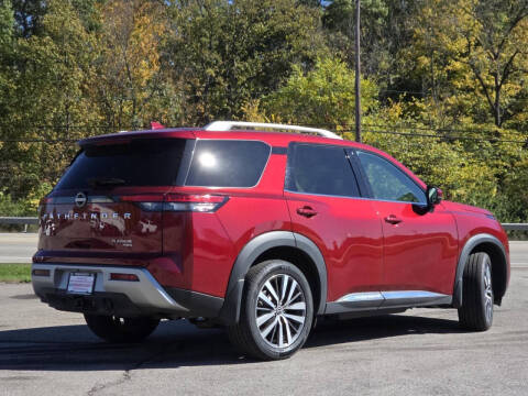 2022 Nissan Pathfinder Platinum