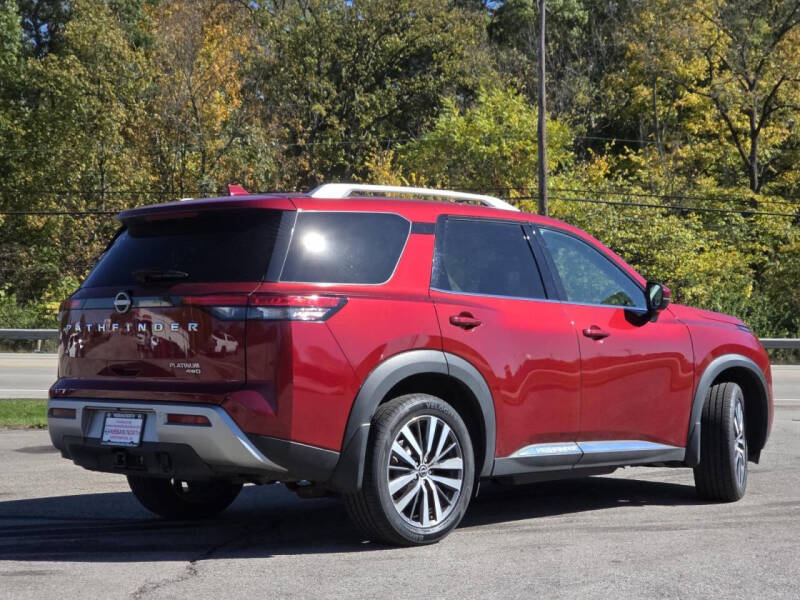 2022 Nissan Pathfinder Platinum