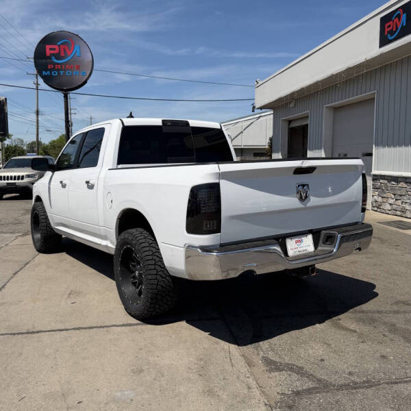 2018 RAM 1500 SLT