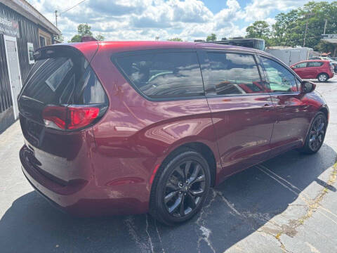 2019 Chrysler Pacifica Touring Plus
