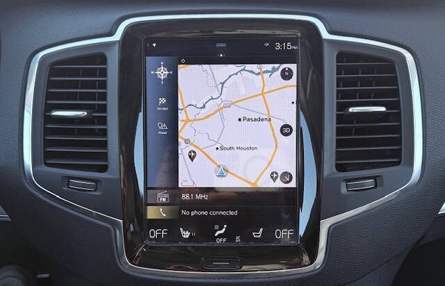 2016 Volvo XC90 T6 Momentum