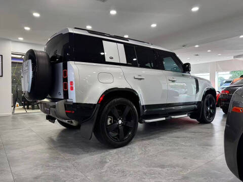 2023 Land Rover Defender 110 X-Dynamic SE