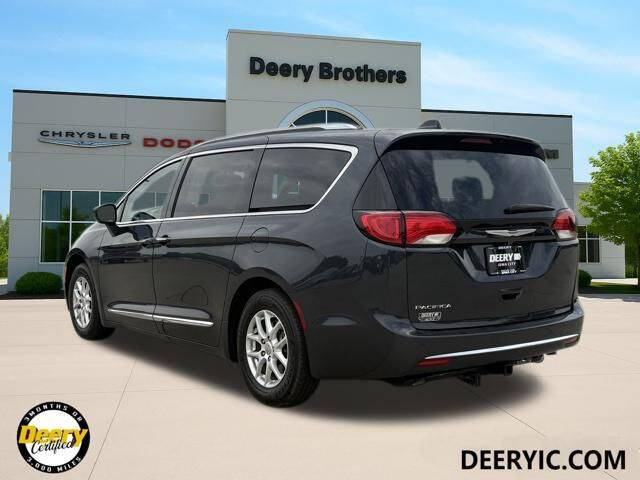 2020 Chrysler Pacifica Touring L