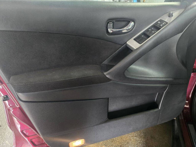 2011 Nissan Murano S