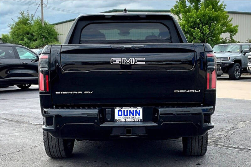 2025 GMC Sierra EV Denali