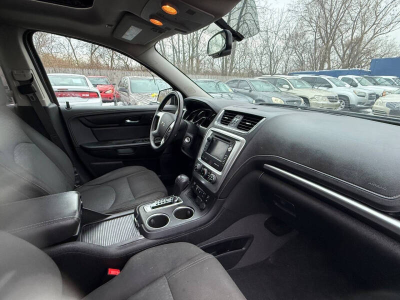 2016 GMC Acadia SLE-2