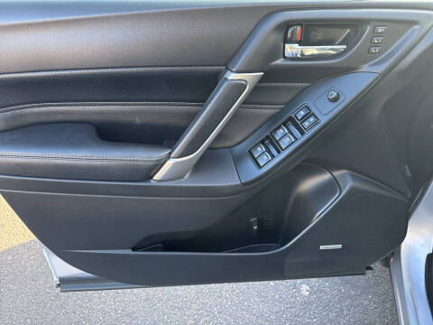 2017 Subaru Forester 2.5i Touring