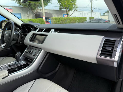 2014 Land Rover Range Rover Sport HSE