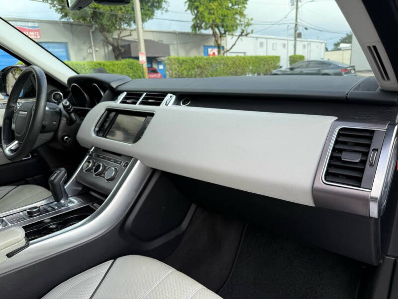 2014 Land Rover Range Rover Sport HSE