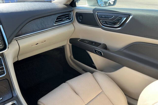 2018 Lincoln Continental Reserve