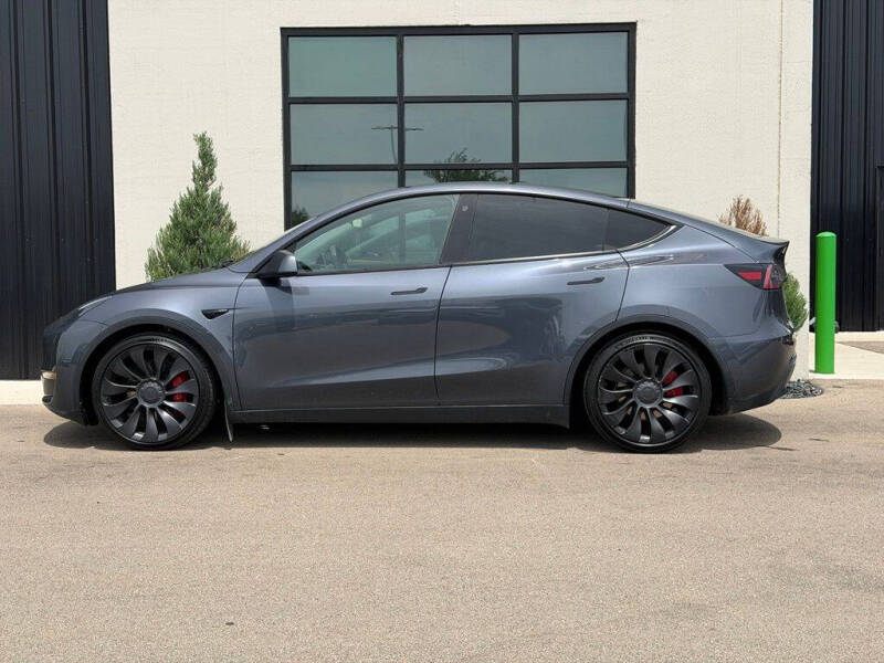 2023 Tesla Model Y Performance
