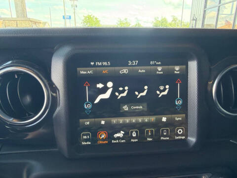 2023 Jeep Wrangler Sahara Altitude