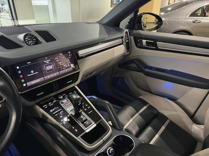 2022 Porsche Cayenne