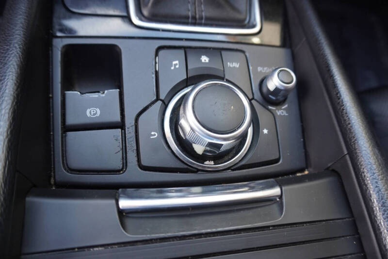 2017 Mazda MAZDA3 Sport
