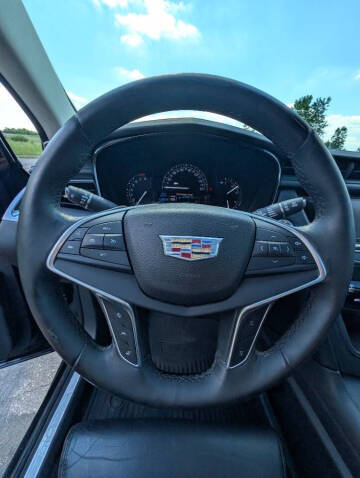 2017 Cadillac XT5 Luxury