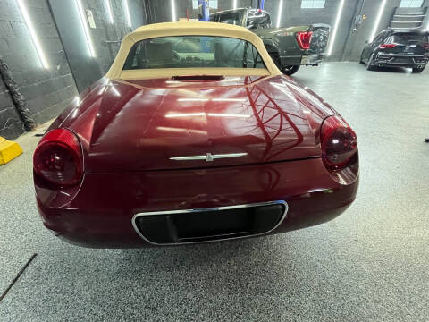 2004 Ford Thunderbird Deluxe