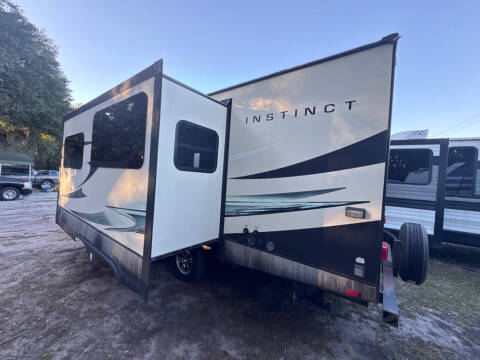 2016 Winnebago INSTINCT