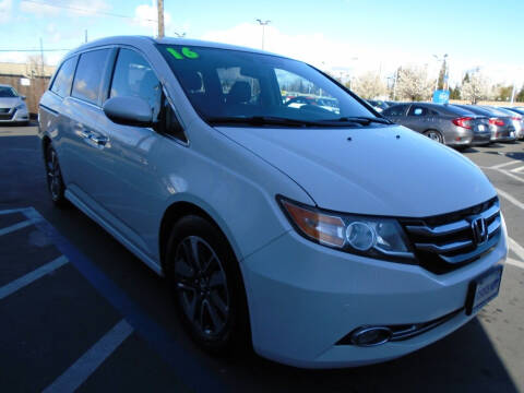 2016 Honda Odyssey for sale at Choice Auto & Truck in Sacramento CA