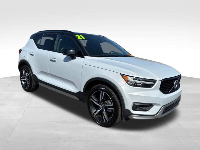 2021 Volvo XC40 T5 R-Design