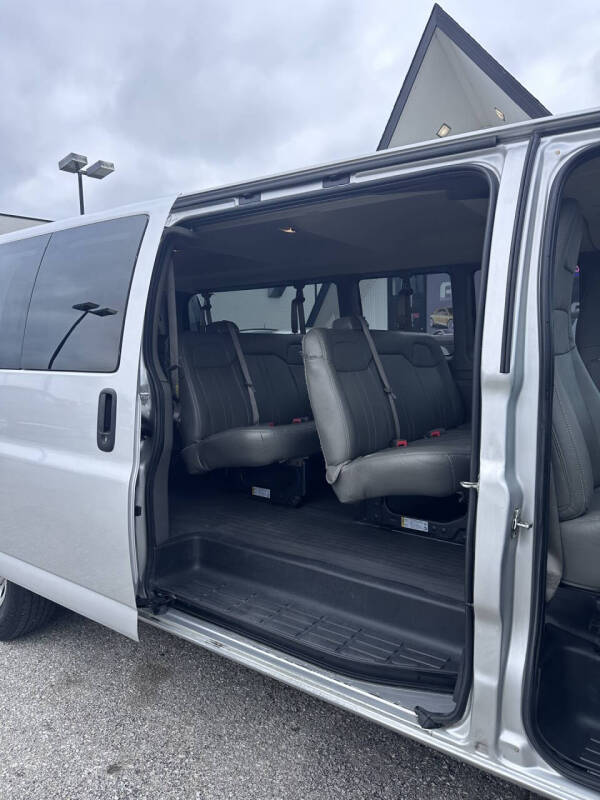 2020 Chevrolet Express LS 3500