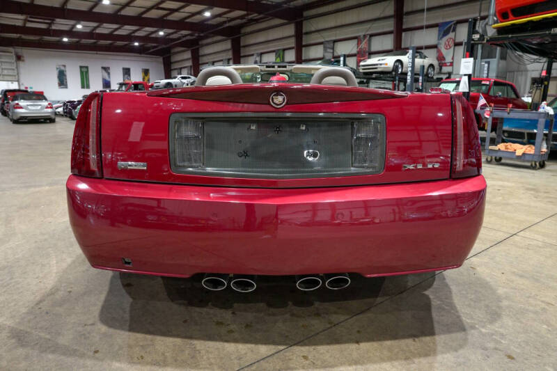 2005 Cadillac XLR