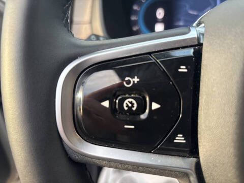 2025 Volvo XC90 B6 Plus Bright Theme 7P