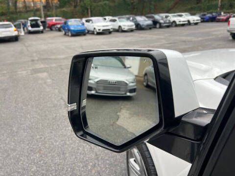 2017 Cadillac Escalade Premium Luxury