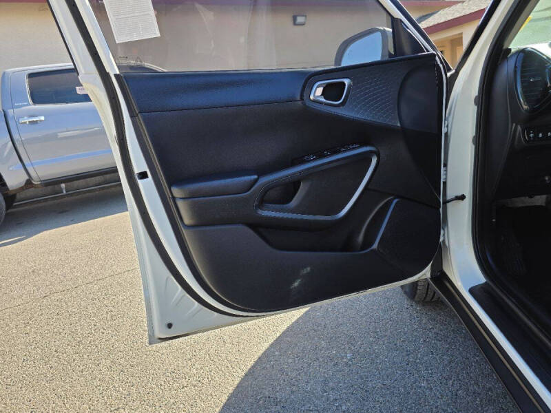 2023 Kia Soul EX