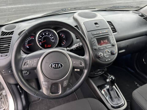 2013 Kia Soul +