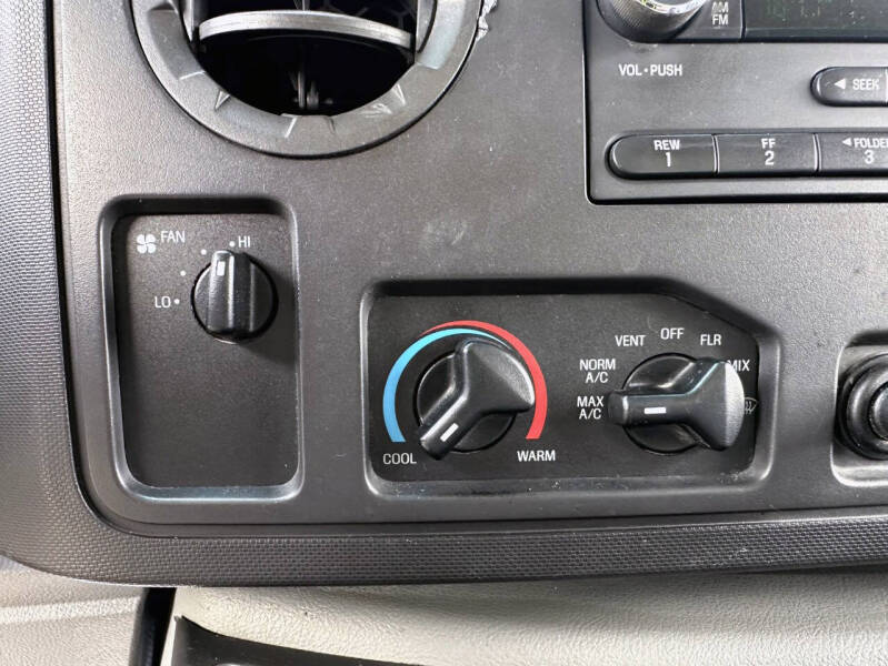 2012 Ford E-Series E-350 SD