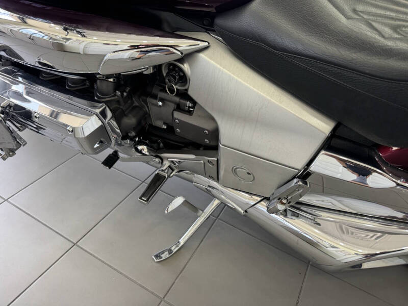 2005 Honda Rune