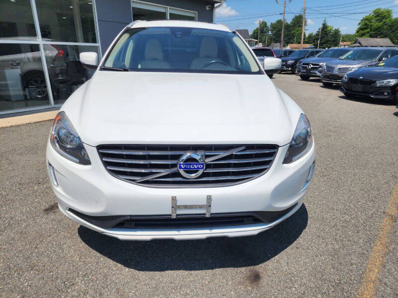 2016 Volvo XC60 T6 Drive-E