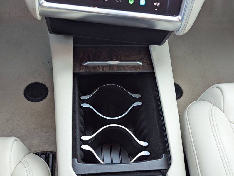 2017 Tesla Model S 75D