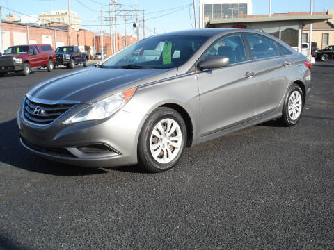 2011 Hyundai Sonata for sale at Shelton Motor Company in Hutchinson KS