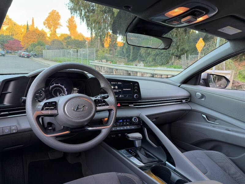 2022 Hyundai Elantra Hybrid Blue