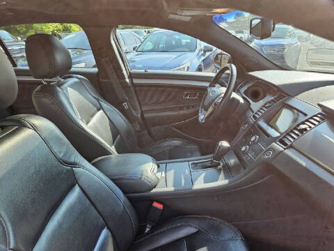 2017 Ford Taurus SEL