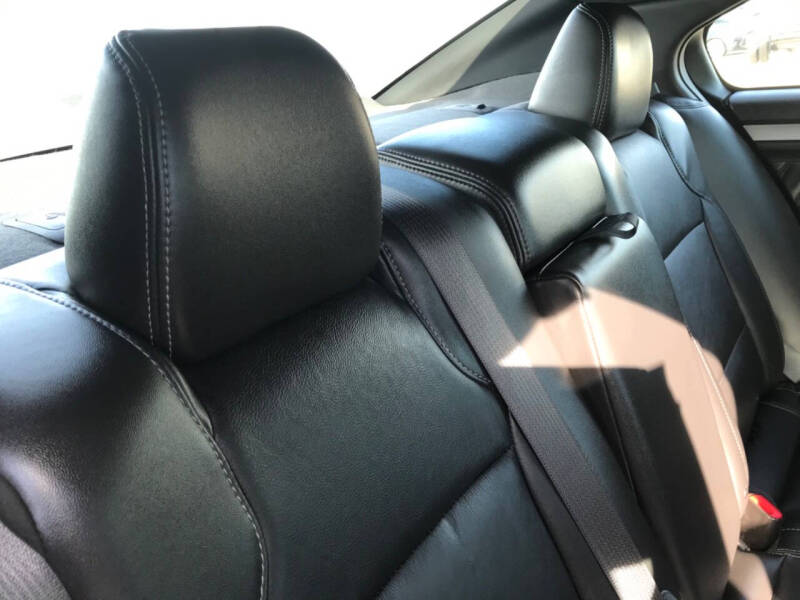 2015 Ford Taurus SEL