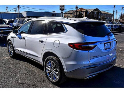 2021 Buick Enclave Essence