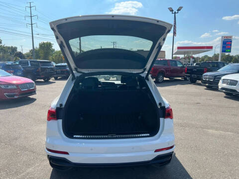 2020 Audi Q3 quattro S line Premium 45 TFSI