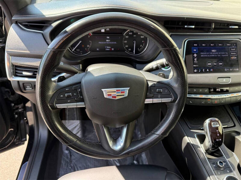 2022 Cadillac XT4 Sport