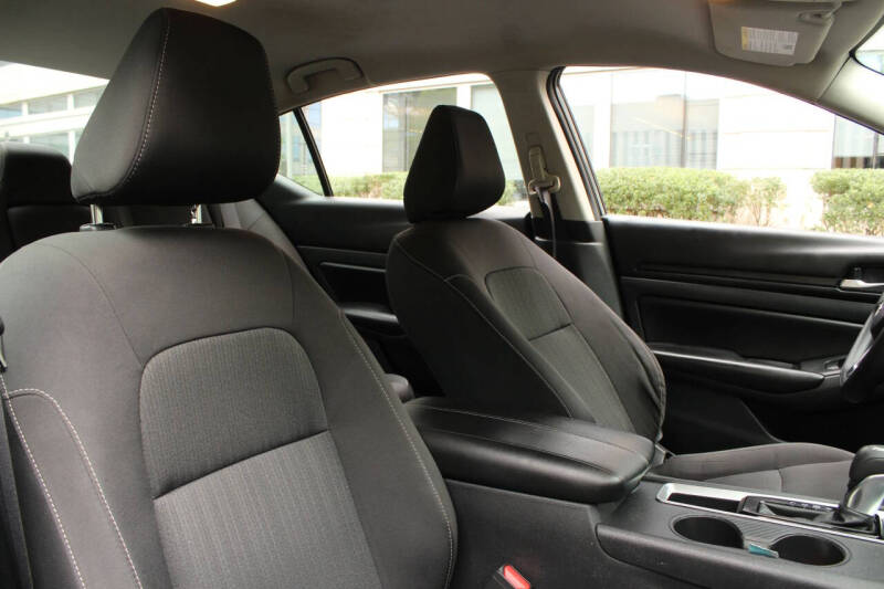 2022 Nissan Altima 2.5 S