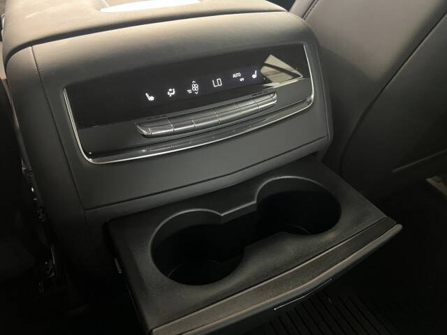 2025 Cadillac Escalade-V