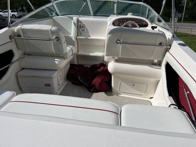 1998 Sea Ray 215EC