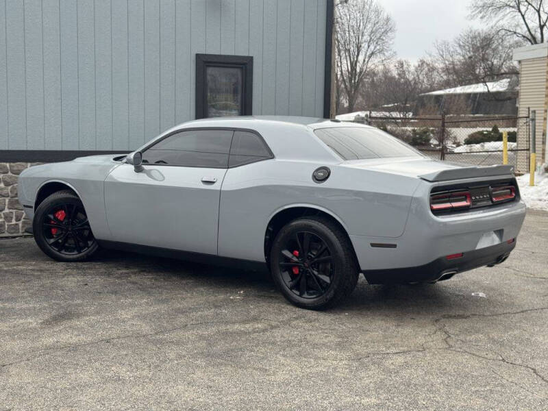 2021 Dodge Challenger SXT